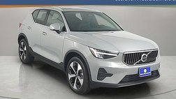 2025 Volvo XC40 B5 Core Bright Theme