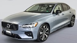 2022 Volvo S60 B5 Momentum