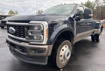 2023 Ford F-450 Super Duty King Ranch