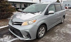 2018 Toyota Sienna LE