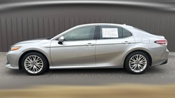 2020 Toyota Camry Hybrid XLE