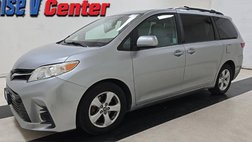 2018 Toyota Sienna LE
