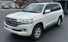2017 Toyota Land Cruiser Base