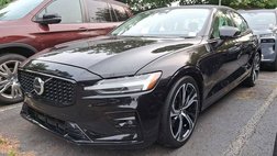 2024 Volvo S60 B5 Plus Dark Theme