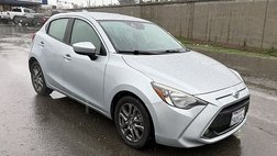2020 Toyota Yaris Hatchback LE