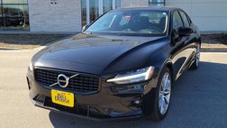 2021 Volvo S60 T5 Momentum