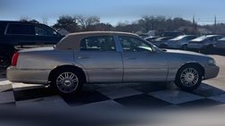 2006 Lincoln Town Car Signature Limited