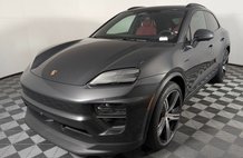 2026 Porsche Macan 4 Electric