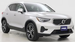 2025 Volvo XC40 B5 Core Bright Theme