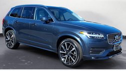 2022 Volvo XC90 T6 Momentum 7-Passenger