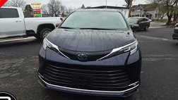 2022 Toyota Sienna XLE 7-Passenger