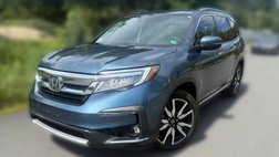 2019 Honda Pilot Touring w/Rear Captain's Chairs