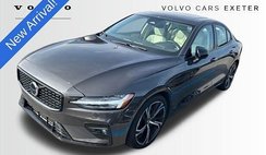 2024 Volvo S60 B5 Plus Dark Theme