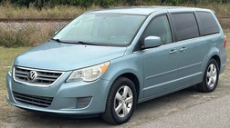 2010 Volkswagen Routan SE