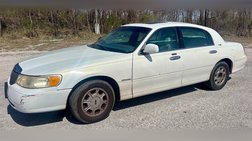 2000 Lincoln Town Car Signature