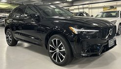 2025 Volvo XC60 B5 Plus Dark Theme