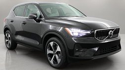 2025 Volvo XC40 B5 Plus Bright Theme