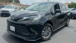2023 Toyota Sienna LE 8-Passenger