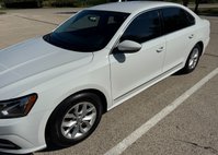 2016 Volkswagen Passat S