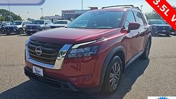 2023 Nissan Pathfinder SV