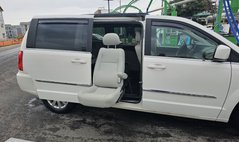 2013 Chrysler Town and Country Touring