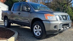 2013 Nissan Titan SV