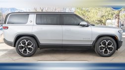2024 Rivian R1S Adventure