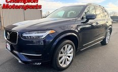 2017 Volvo XC90 T6 Momentum