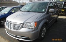 2014 Chrysler Town and Country Touring