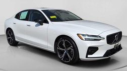 2024 Volvo S60 B5 Core Dark Theme