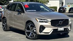 2025 Volvo XC60 B5 Ultra Dark Theme