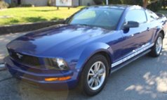2005 Ford Mustang Deluxe