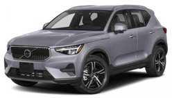 2023 Volvo XC40 B4 Plus Bright Theme