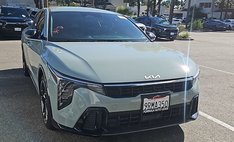 2025 Kia K4 GT-Line