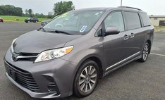 2020 Toyota Sienna LE 7-Passenger