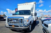 2017 Ford E-Series E-450 DRW 176