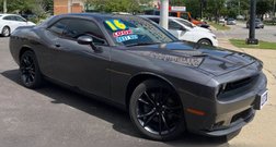 2016 Dodge Challenger SXT Plus