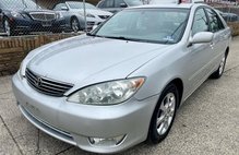2005 Toyota Camry LE V6
