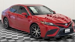2022 Toyota Camry Hybrid SE