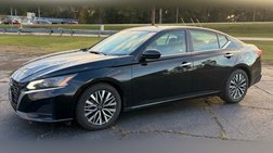 2023 Nissan Altima 2.5 SV