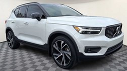 2022 Volvo XC40 T5 R-Design