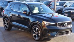 2023 Volvo XC40 B5 Plus Bright Theme