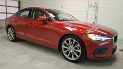 2021 Volvo S60 T5 Momentum