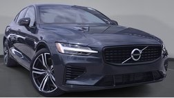 2022 Volvo S60 Recharge T8 R-Design