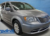 2015 Chrysler Town and Country Touring