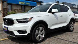 2022 Volvo XC40 T5 Momentum
