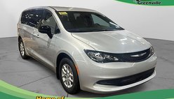 2026 Chrysler Voyager LX