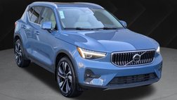 2024 Volvo XC40 B5 Plus Bright Theme