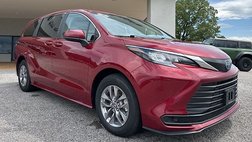 2024 Toyota Sienna LE 8-Passenger