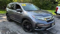 2020 Honda Pilot Touring w/Rear Captain's Chairs